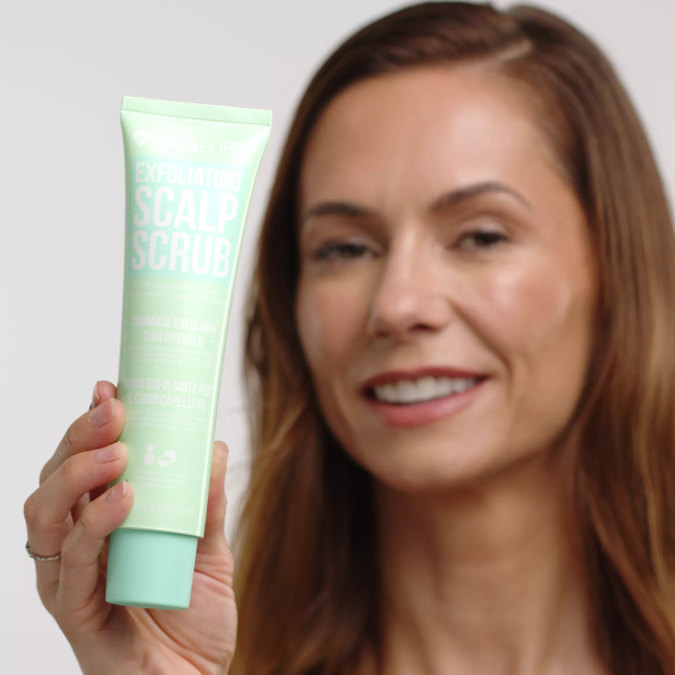 Scrub Esfoliante per il Cuoio Capelluto
